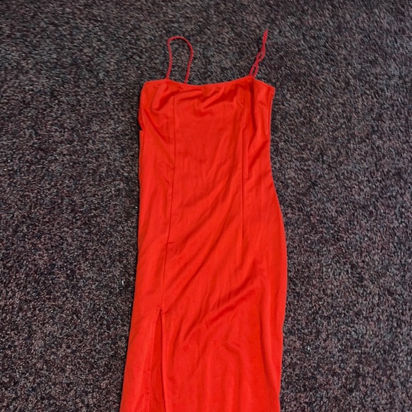 Red formal dress - Picture 1 of 2